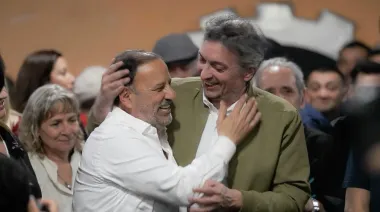 La Cámpora se apoya en Quintela para marcar diferencias con Kicillof y agitar la interna