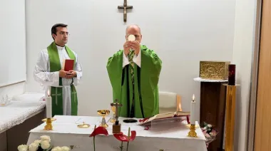 León XIV y los cigarrillos: por qué el cáncer de pulmón también afecta a no fumadores