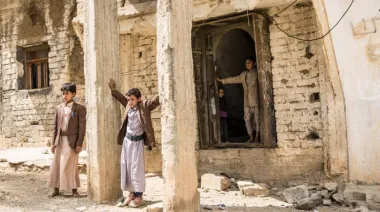 Taiz se queda sin suministros médicos mientras aumentan los desplazamientos
