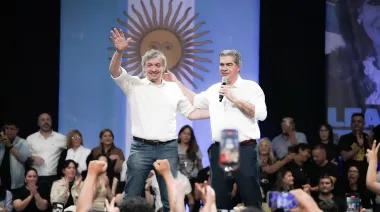 Máximo Kirchner en Chaco: “Hay una bandera que nos cobija y un futuro que nos convoca”