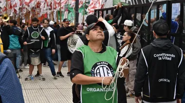 Milei lanzó un retiro voluntario para estatales: requisitos, hasta 20 sueldos y montos