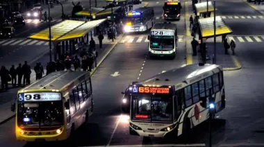 Alerta en el AMBA: colectivos advierten por recortes nocturnos en más de 100 líneas