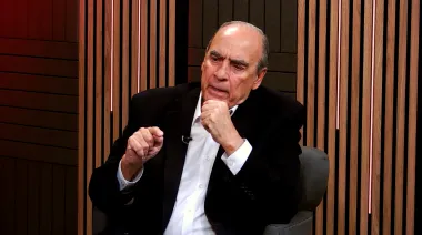 Qué ve Guillermo Francos para 2027: Milei, la economía y su posible regreso