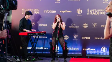 Rocío Camani abrió la alfombra roja de los Martín Fierro de Radio con un show en vivo
