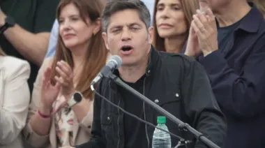 Kicillof advirtió que eliminar las PASO beneficia a Milei y pidió unidad opositora