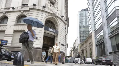 Bancos cerrados en noviembre: qué días no abrirán y cuándo vuelven a atender