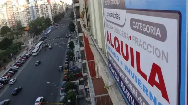 Alquilar en CABA sigue lejos del sueldo: cuánto cuesta un departamento hoy