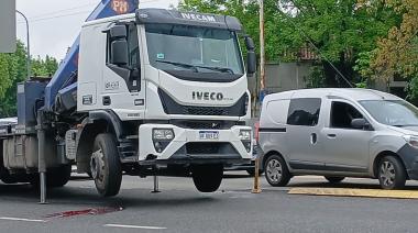 Villa Luro: atropellaron a un motociclista en Juan B. Justo y está grave