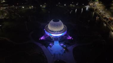 Renuevan la iluminación del Planetario porteño con 390 luces interactivas