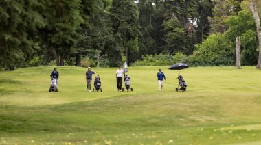  El torneo de golf que reúne al agro y la educación y busca reunir fondos para 100 becas