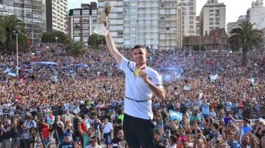 El Dibu Martínez quiere atajar en Mar del Plata, la ciudad donde nunca jugó Lionel Messi