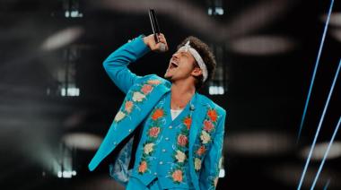 Bruno Mars puso la banda sonora ideal a una propuesta de matrimonio en Los Ángeles