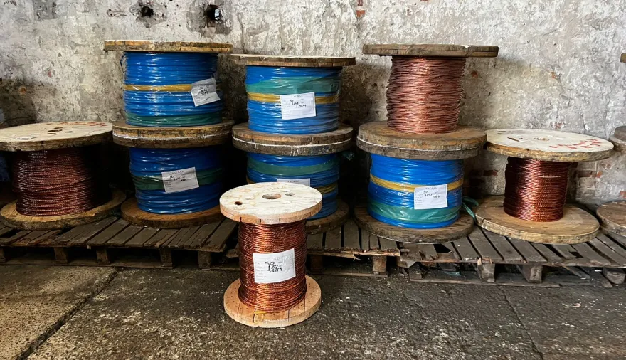 Golpe al robo de cables: ocho detenidos y metales secuestrados por 900 mil dólares