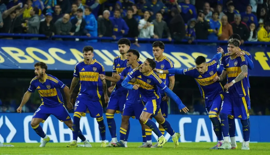 Ganó Boca, pasó a cuartos de final y estalló la grieta en la Bombonera
