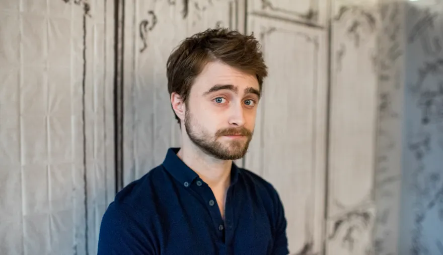 Daniel Radcliffe se consolida cada vez más como actor de comedia con una nueva serie