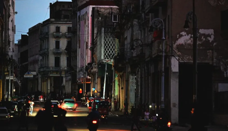 La Habana arde en sombras: apagones diarios y una Cuba al límite en la era de Díaz-Canel