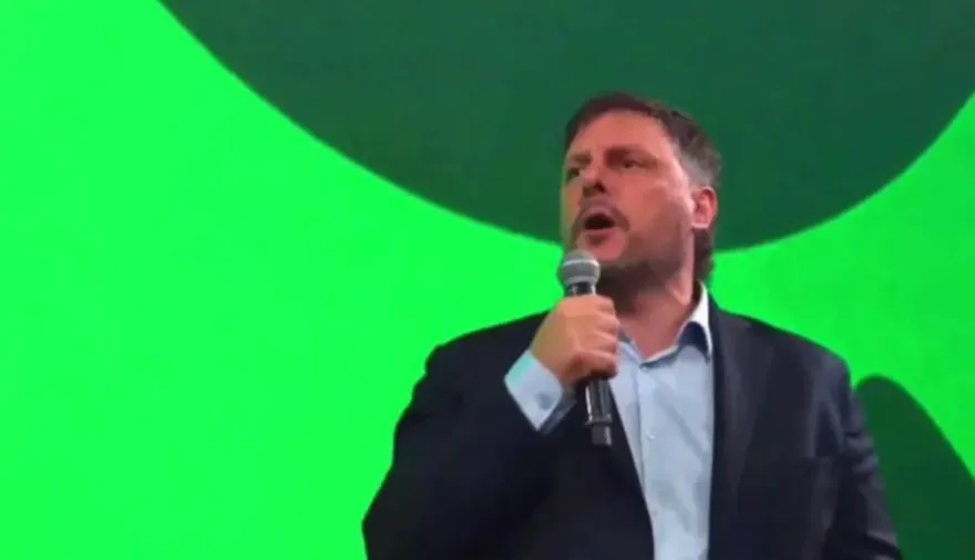 Santoro convocó a "peronistas, radicales, independientes y liberales con sentido social"