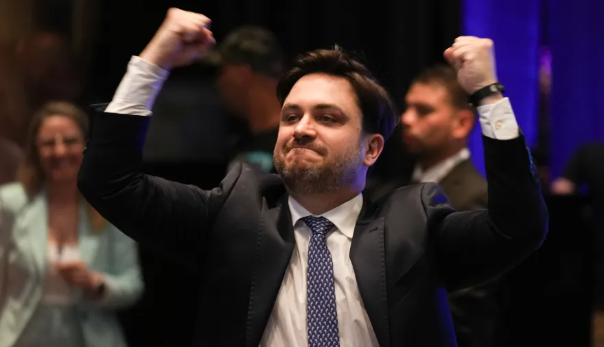Ramiro Marra no tendrá búnker y sortea los 10 mil dólares de presupuesto