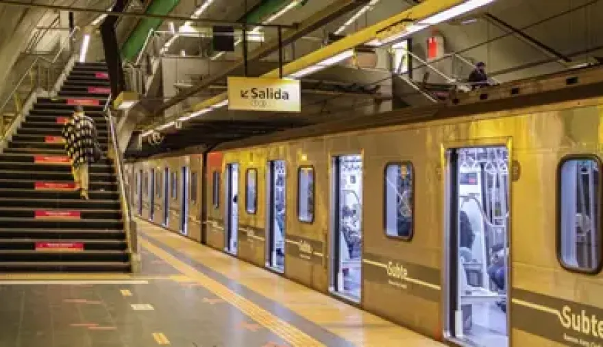 Subte Línea F: La promesa de Jorge Macri que llega tarde y sin rumbo claro