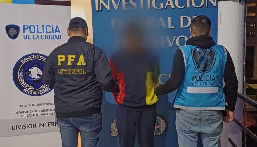 Extraditan desde Italia a un argentino acusado de integrar una banda que asaltaba compradores por redes sociales