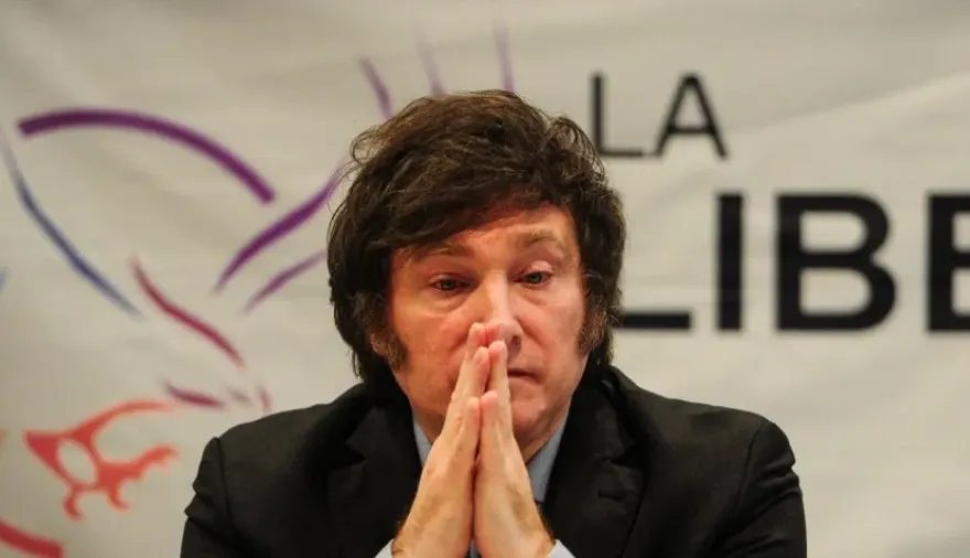 La imagen de Milei resiste, pero la evaluación de su gobierno se debilita