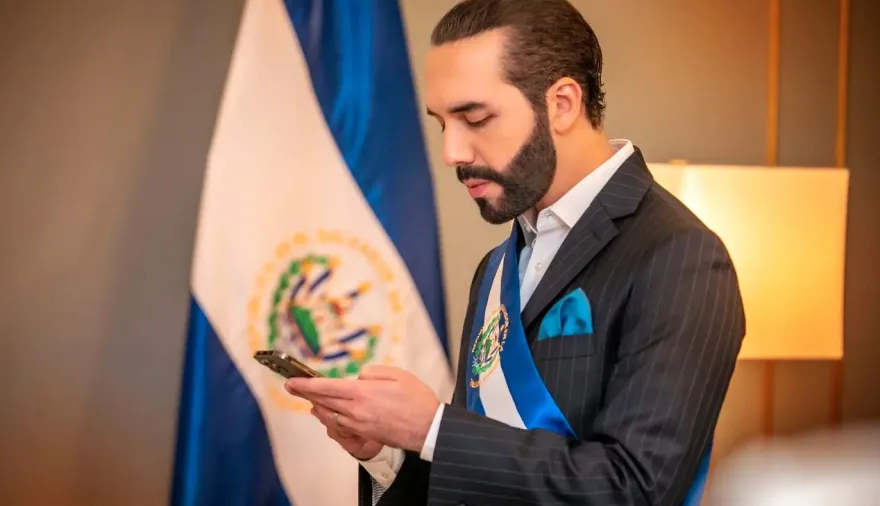 Nayib Bukele y su apuesta por la disciplina escolar en El Salvador