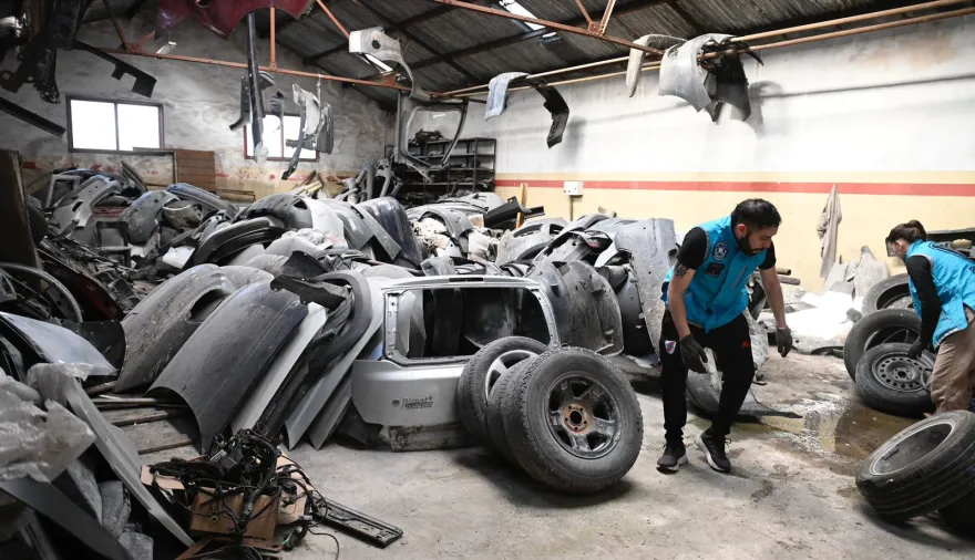 Villa Pueyrredón: secuestran más de 1.500 autopartes ilegales en un taller