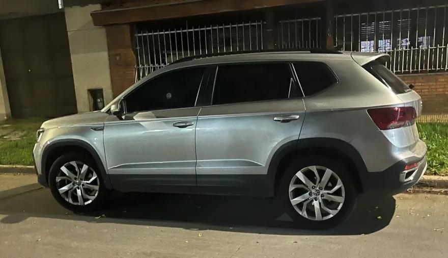 Un comisario retirado mató a dos adolescentes que intentaron robarle el auto en Morón