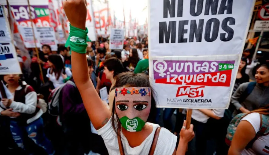 Una mujer es asesinada cada 34 horas en Argentina: 211 femicidios en lo que va del año