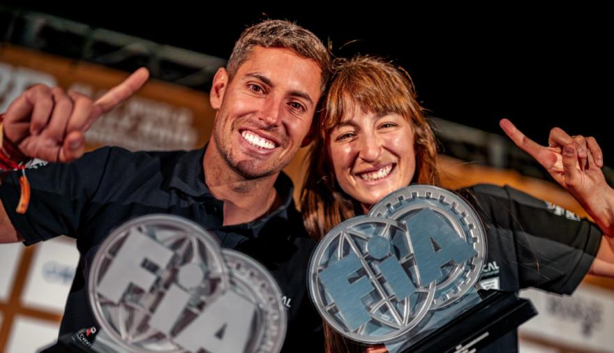 La pareja que conquistó el mundo: Cavigliasso y Pertegarini, campeones del rally raid