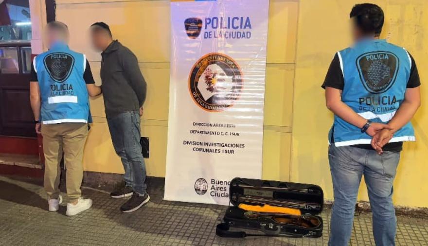 Abasto: recuperan un histórico violín que había sido robado en el barrio de San Telmo