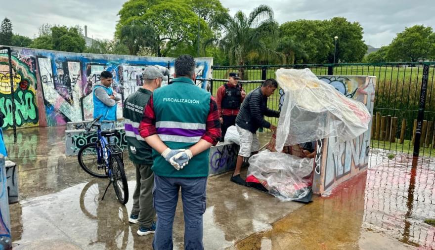 Desalojan 1000 manteros en Mataderos: el operativo que sorprendió a todos