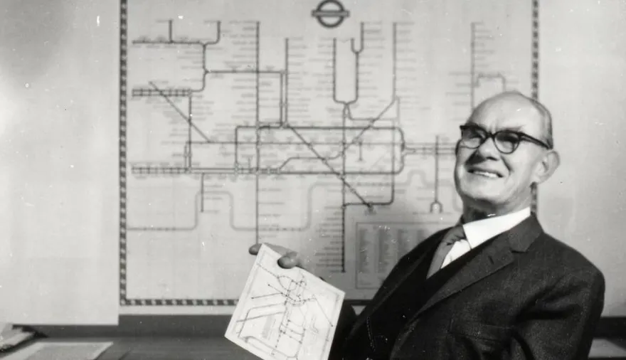 La historia del empleado que rediseñó el metro de Londres y cambió el mundo