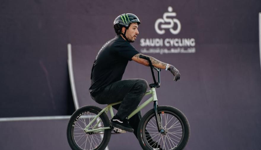 Maligno Torres busca el título mundial en Arabia Saudita