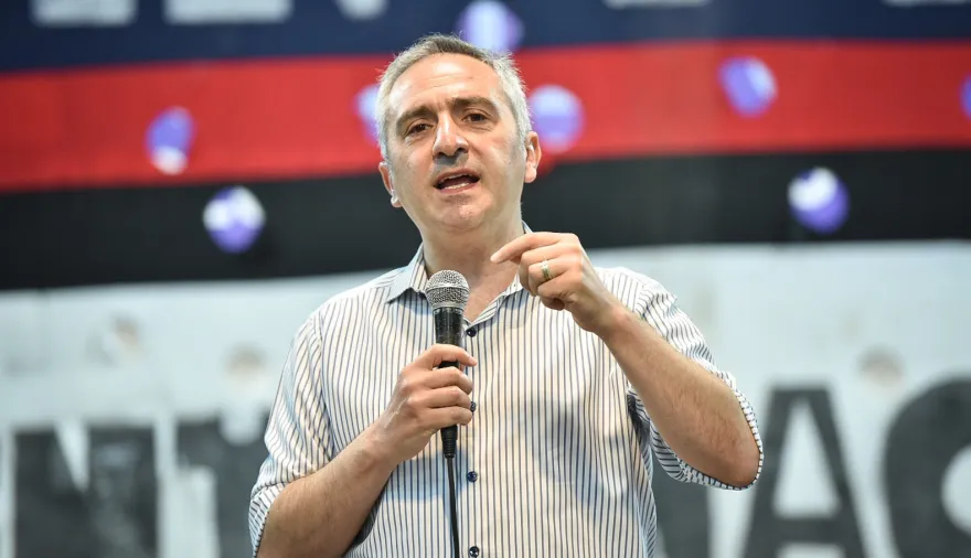 El planteo innegociable de Larroque sobre Kicillof que tensó al PJ bonaerense