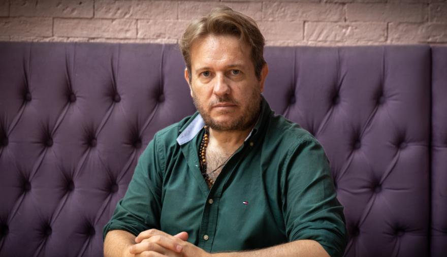 Nicolás Márquez puso en duda la sexualidad del presidente de Colombia