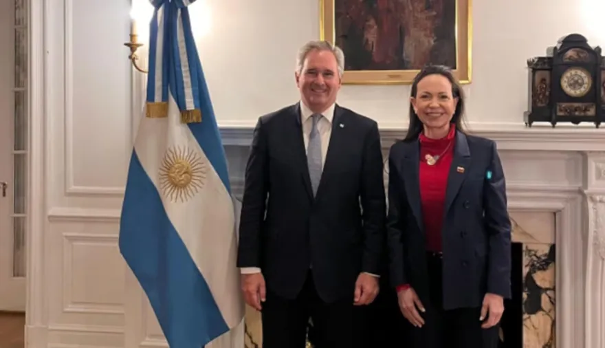 María Corina en Washington con el canciller argentino: qué compromiso tomó Buenos Aires