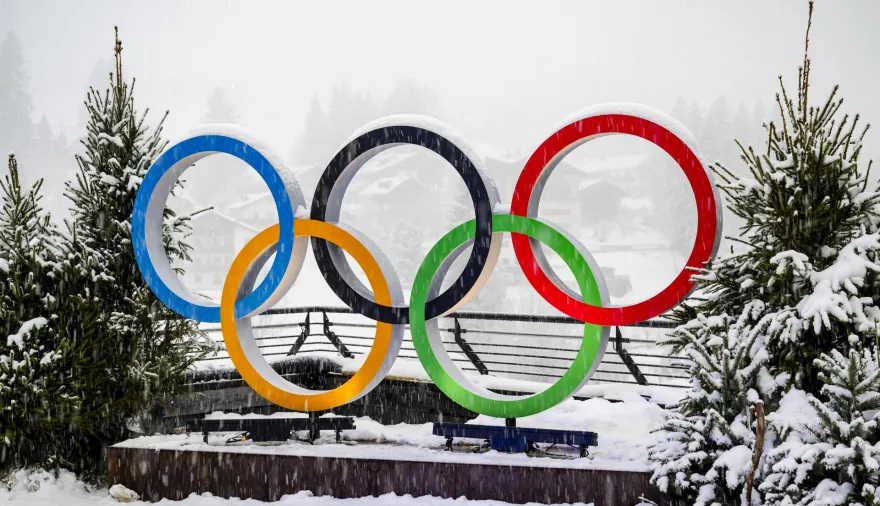 Los atletas no descansan en Milano-Cortina: agotaron 10.000 preservativos en 72 horas