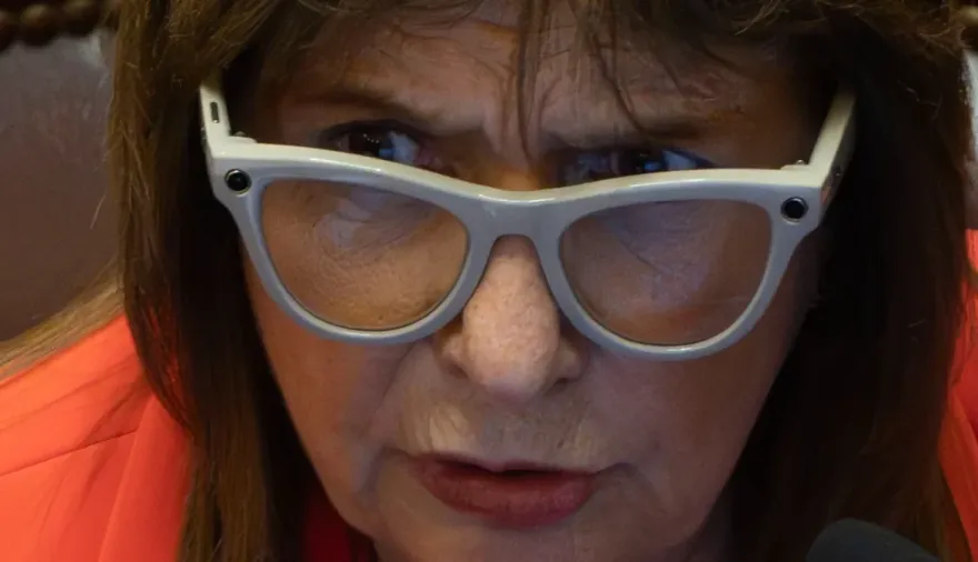 Cómo funcionan los Ray‑Ban Meta que usó Bullrich en el Senado y qué desmiente el informe