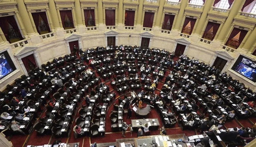 Sindicatos aceiteros versus CIARA-CEC: nuevo cruce de los industriales por la Reforma Laboral