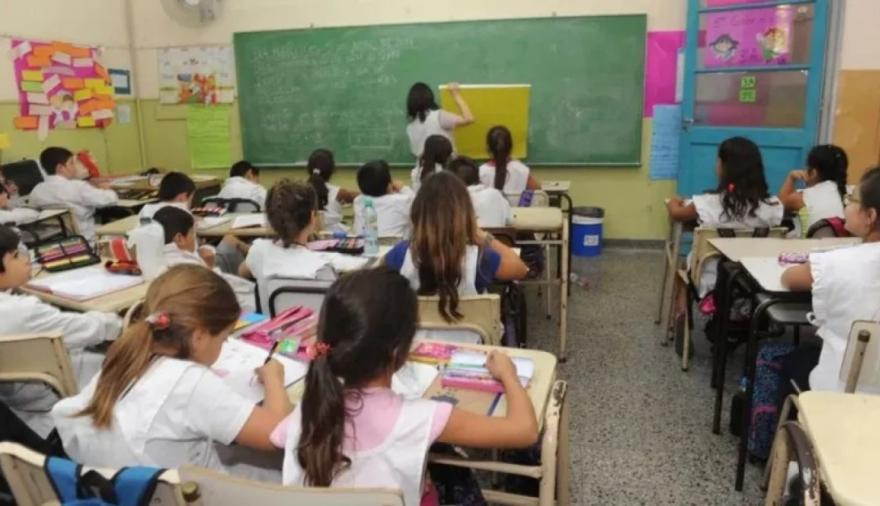 Argentinos por la Educación alerta por 7 provincias que no llegan a las 760 horas de clases
