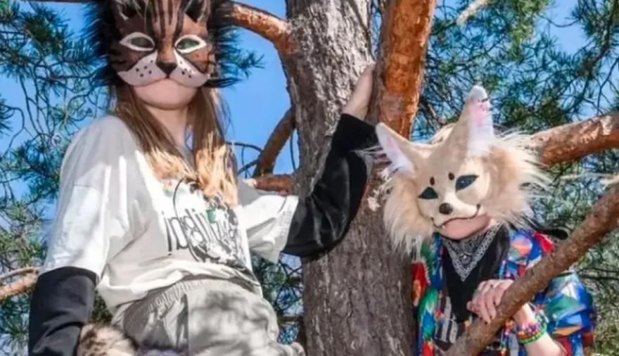 Ataque "therian" en Jesús María: un joven mordió a una chica en pleno centro