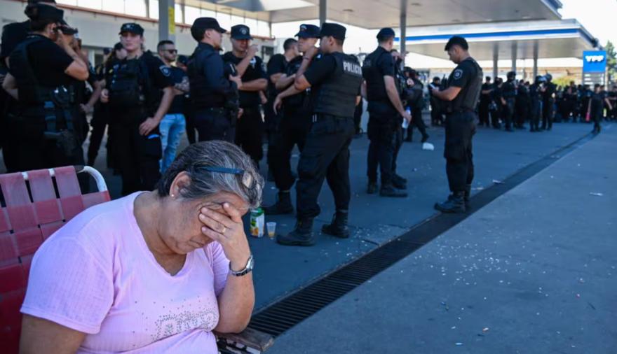Protesta en Santa Fe: el punto de quiebre que podría dejar a Pullaro sin policía