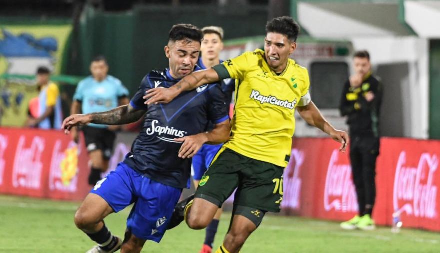 Vélez empató en Varela pero sigue en la cima del Apertura
