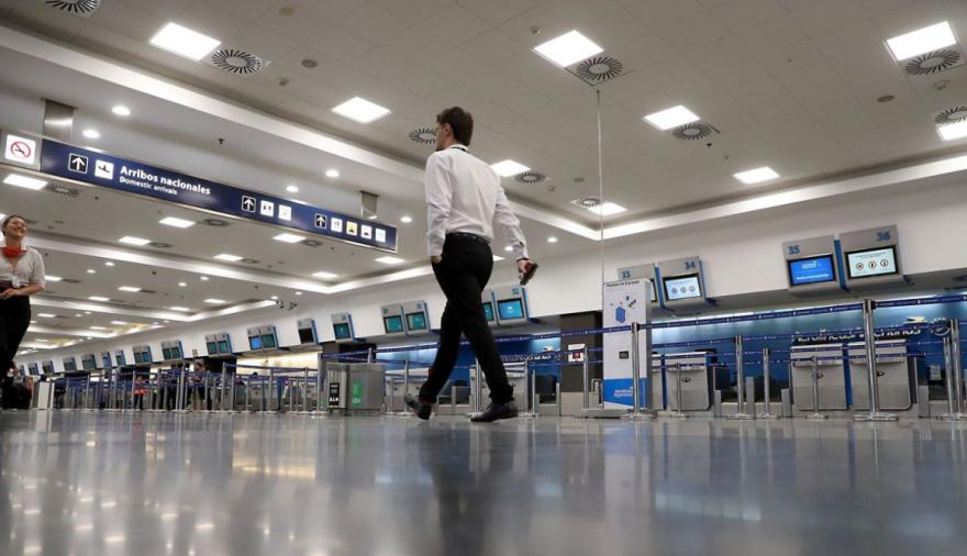 Gobierno, ATEPSA y EANA: el reclamo salarial que puede frenar los vuelos