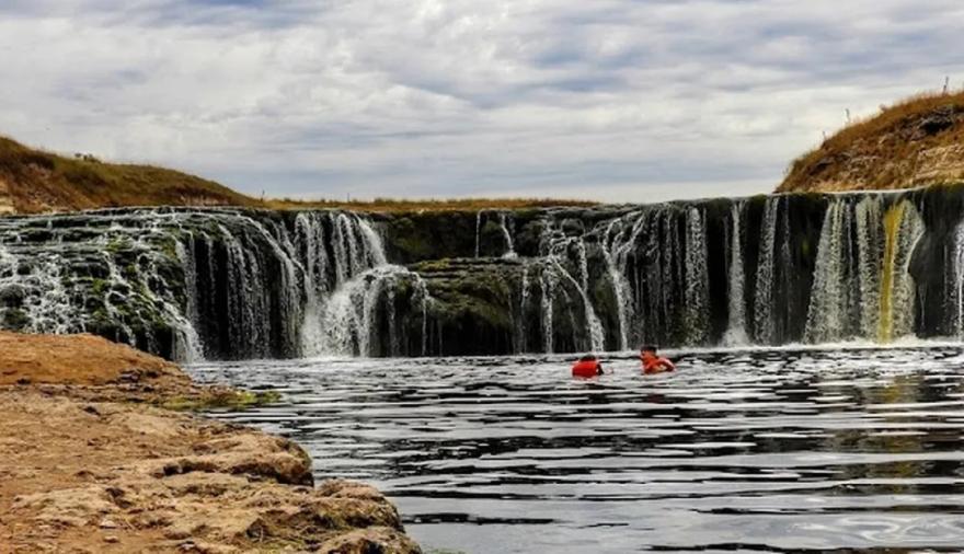 Hallan muerto a un hombre que se arrojó en la cascada Cifuentes