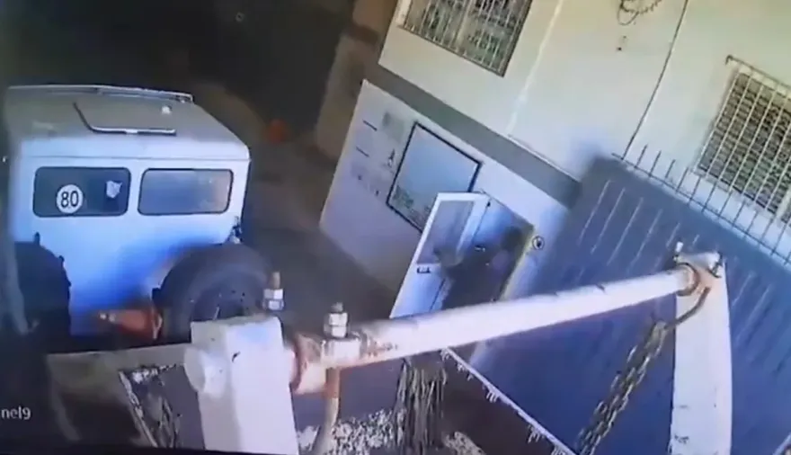 Un golpe en segundos y un botín de $50 millones: la pista que llevó a la detención de un policía