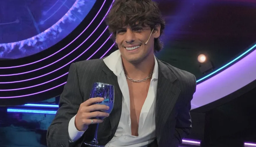 Renato Rossini busca el amor en la TV de Perú: su presentación