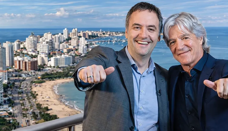 Adorni y un vuelo privado a Punta del Este que ya llegó a Comodoro Py