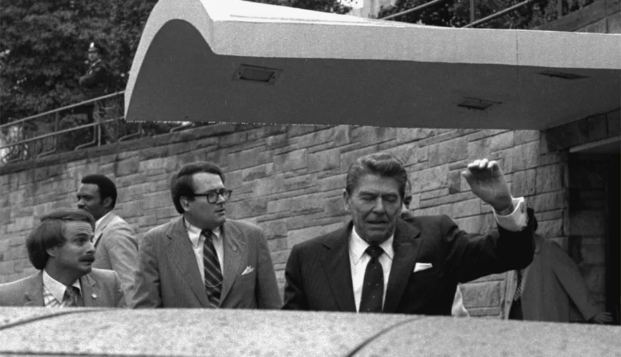 Reagan sobrevivió al atentado y cambió su peso político en Washington